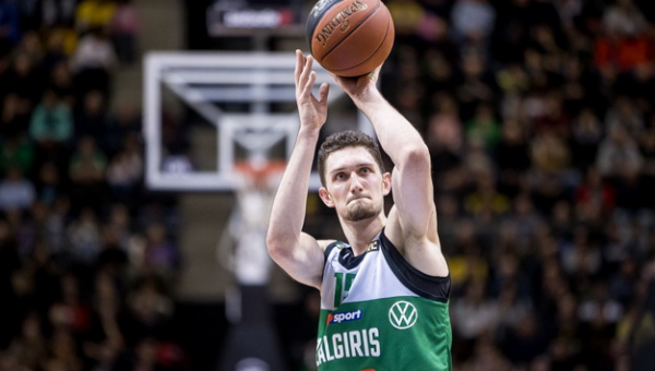 Oficialu: „Žalgiris“ pratęsė sutartį su L. Biručiu